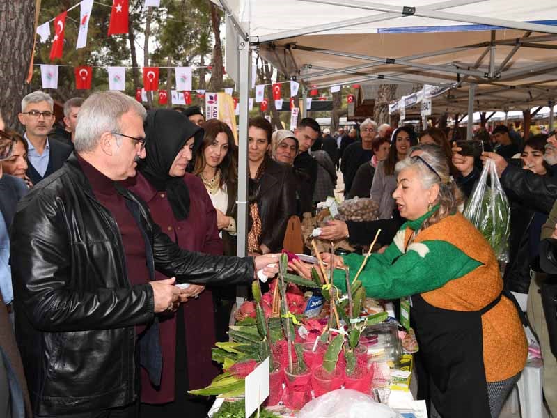 Türkiye’nin İlk Kadın Köy Pazarı Antalya’da Açıldı 01