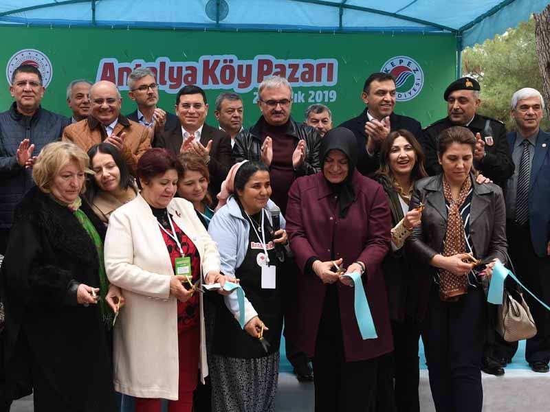 Türkiye’nin İlk Kadın Köy Pazarı Antalya’da Açıldı ana