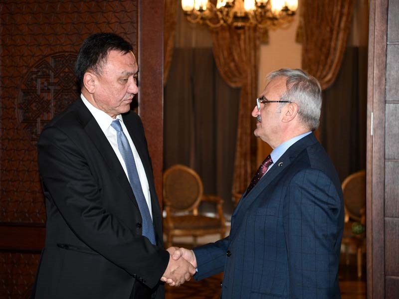 Kırgız Büyükelçisinden Vali Karaloğlu’na Ziyaret 05
