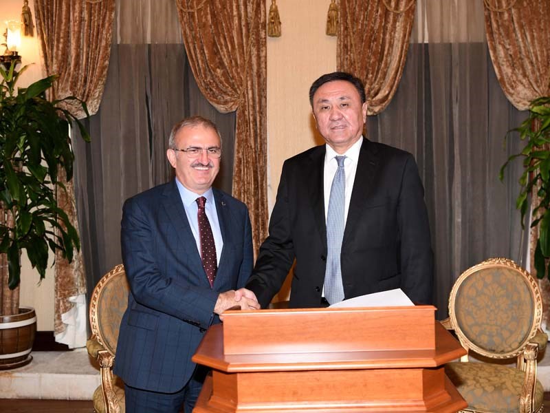 Kırgız Büyükelçisinden Vali Karaloğlu’na Ziyaret ana