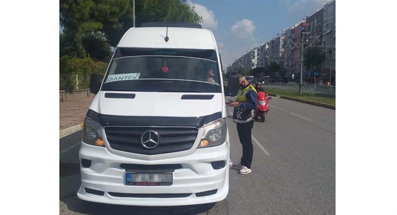 Antalya’da Toplu Taşımada Sıkı Denetim 05