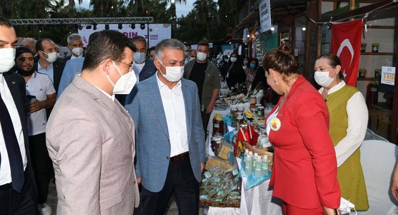 Kadın Eli Değen Her Yerde Güzellikler Olur 08