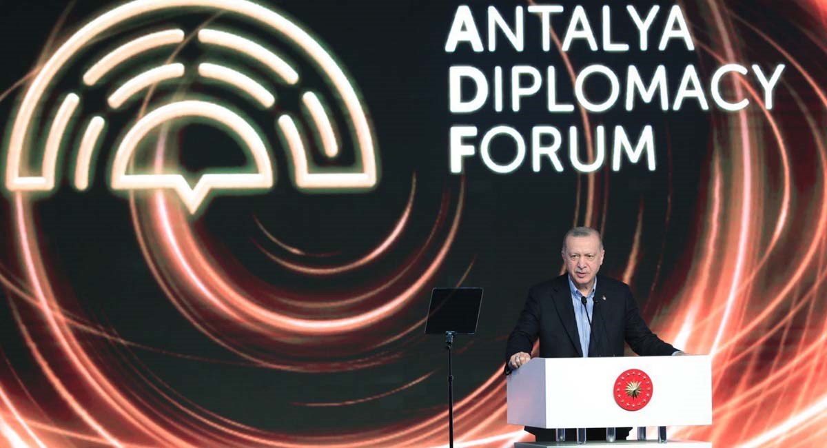 Antalya Diplomasi Forumu 01