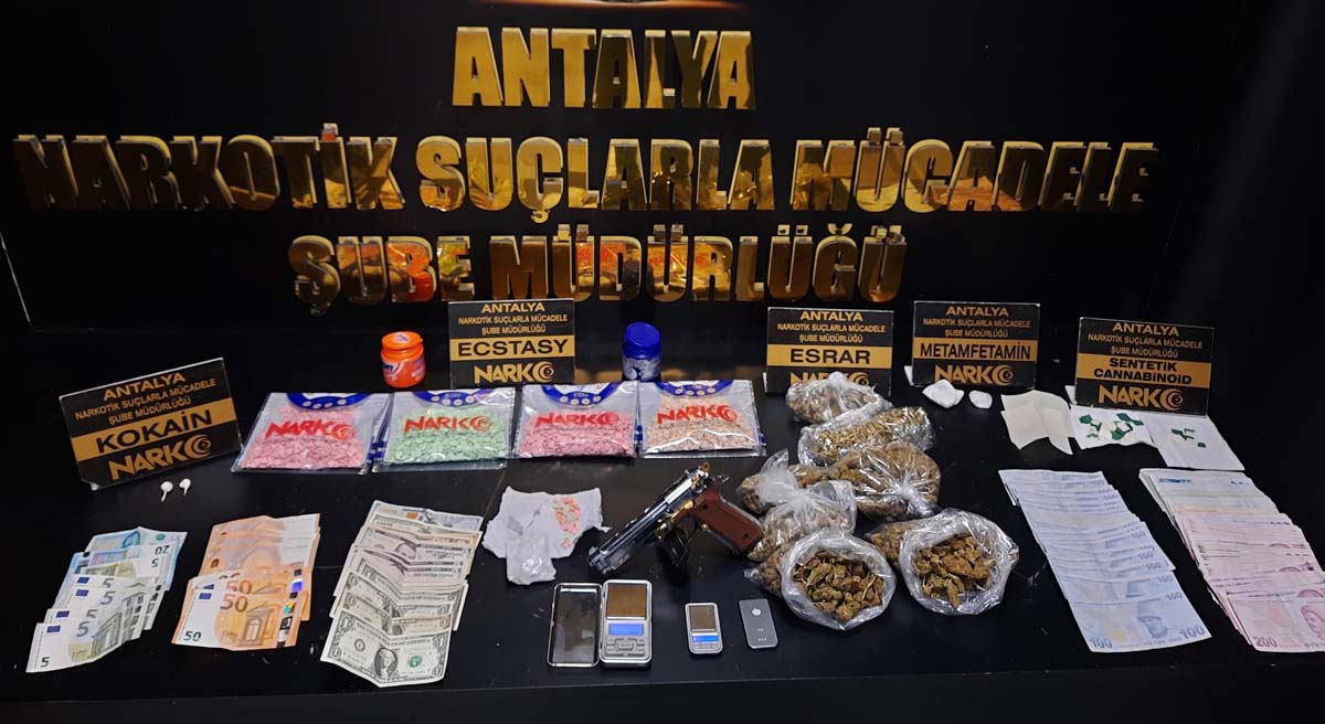 Antalya Emniyeti Dur Durak Bilmeden Uyuşturucu İle Savaşıyor 02