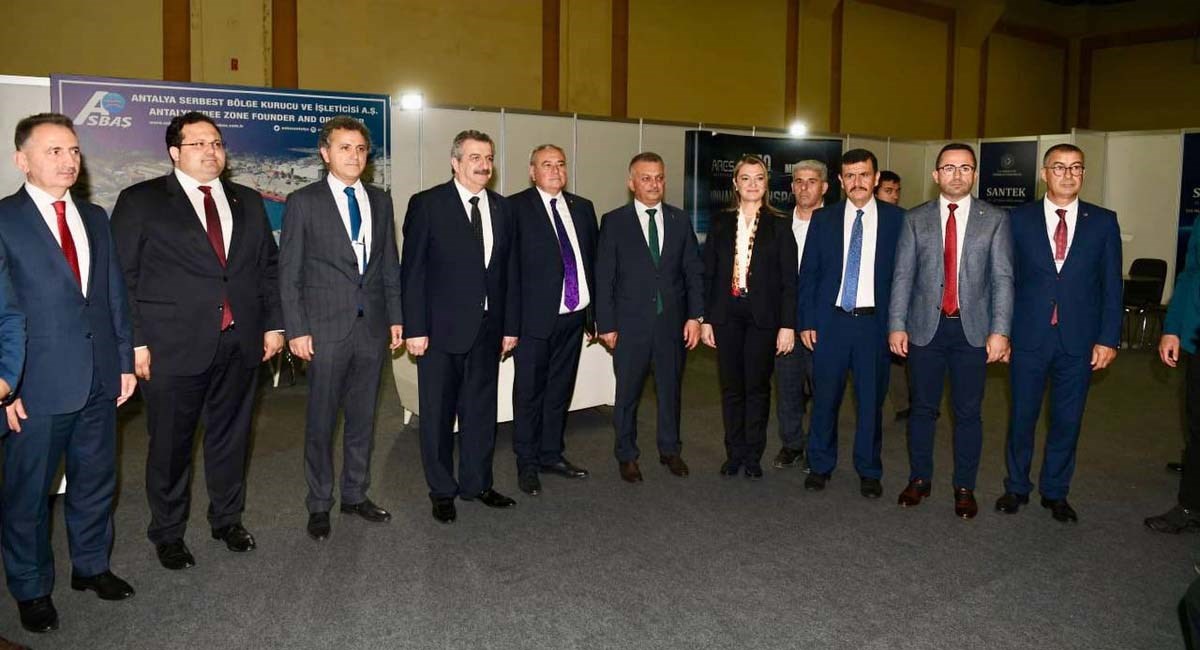 Teke Yöresinin Çocukları Batı Akdeniz Ticaret Buluşmasında Bir Araya Geldi 04