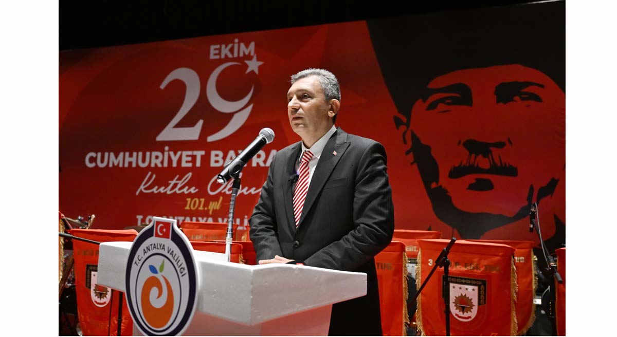 Antalya Cumhuriyetin Değerleriyle Kenetlendi 03
