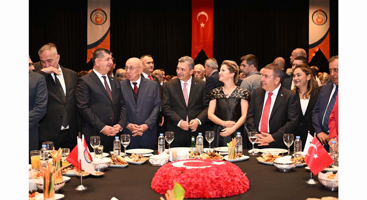 Antalya Cumhuriyetin Değerleriyle Kenetlendi 05