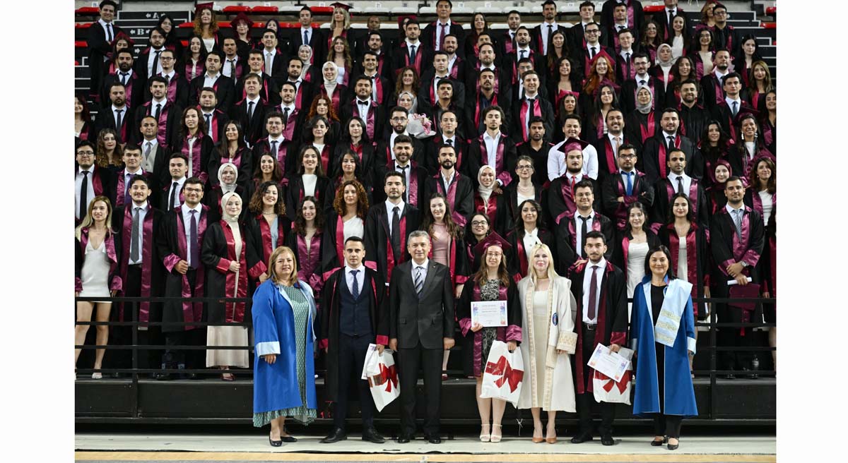 Akdeniz Üniversitesi Tıp Fakültesi Yemin Töreni 05