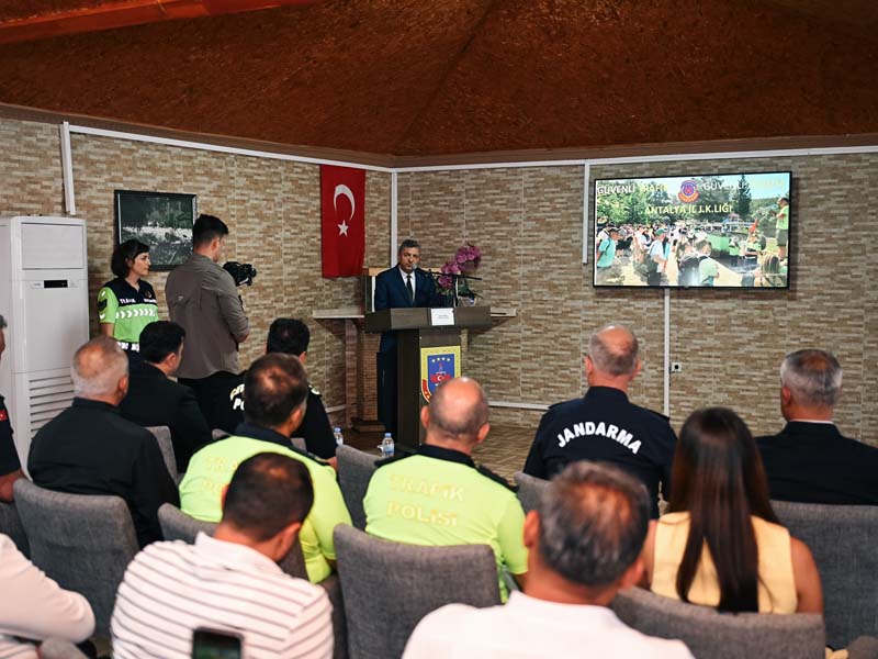 Antalya’da Safari Ve Tur Araçları Denetim Toplantısı Gerçekleşti