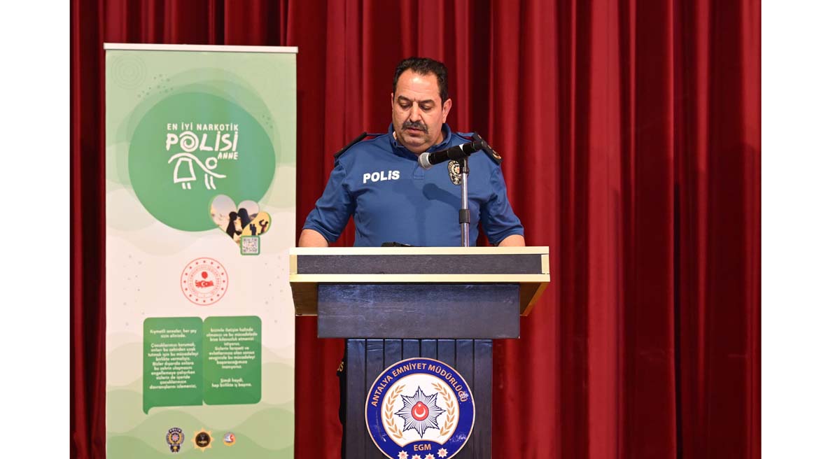 En İyi Narkotik Polisi Anne Paneli 04