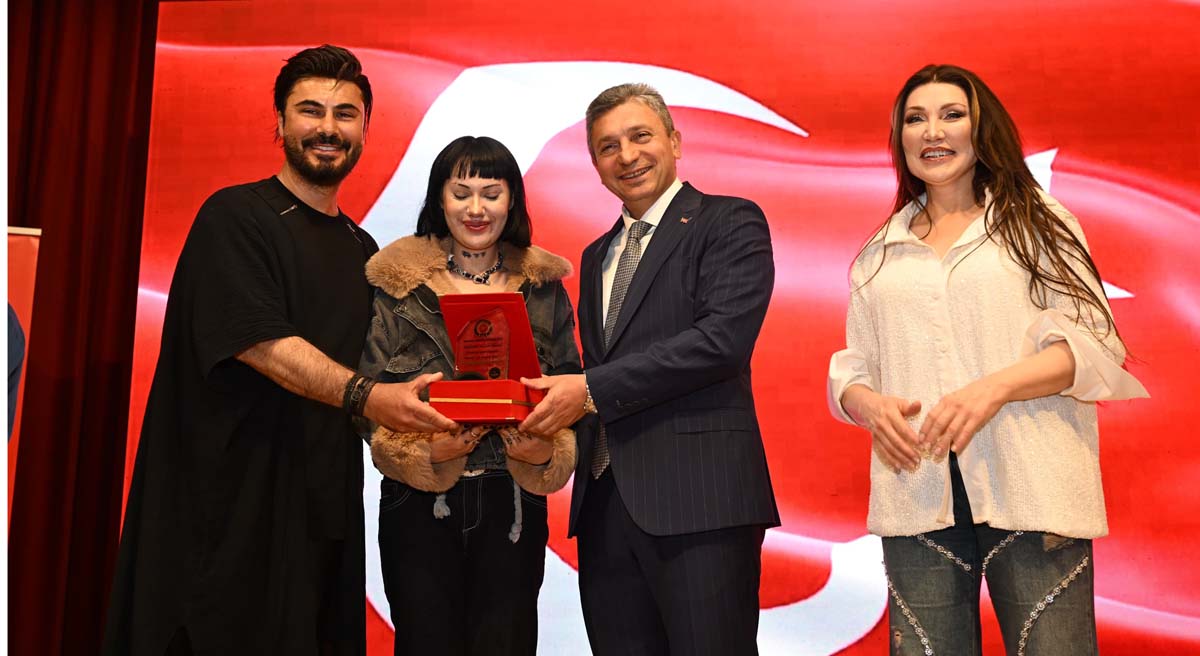 En İyi Narkotik Polisi Anne Paneli 05